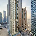 Marina Arcade - Neat Two Bedroom