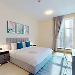 Marina Arcade - Neat Two Bedroom
