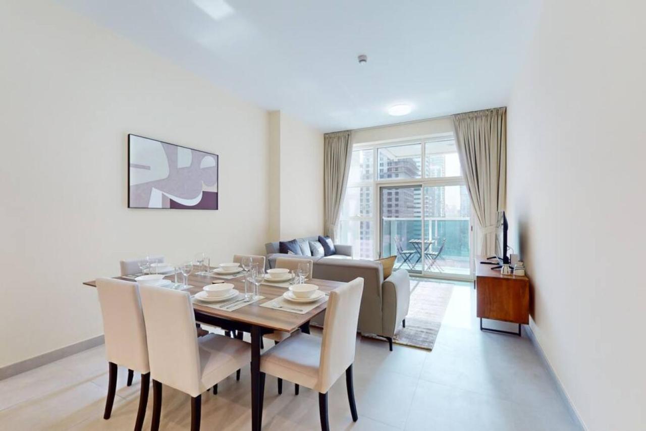 Marina Arcade - Neat Two Bedroom