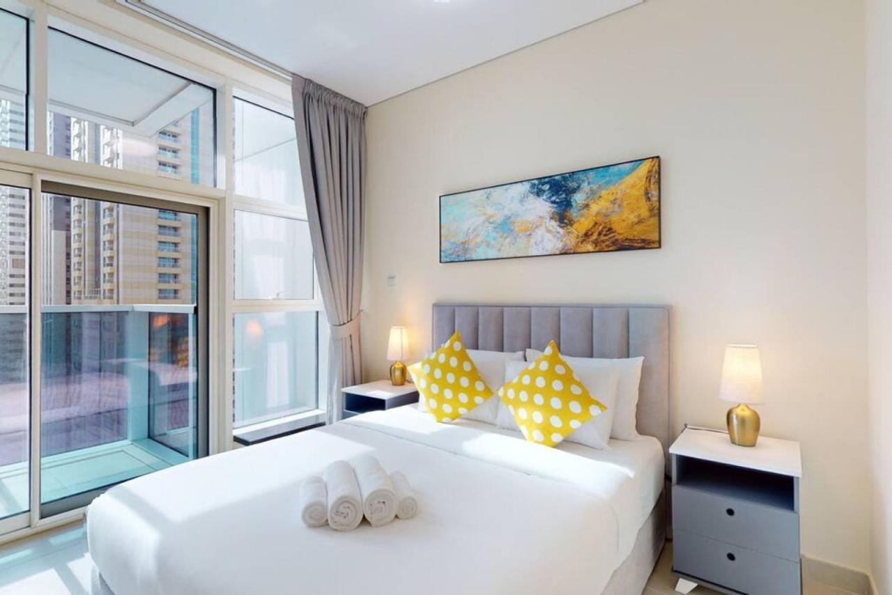 Marina Arcade - Neat Two Bedroom