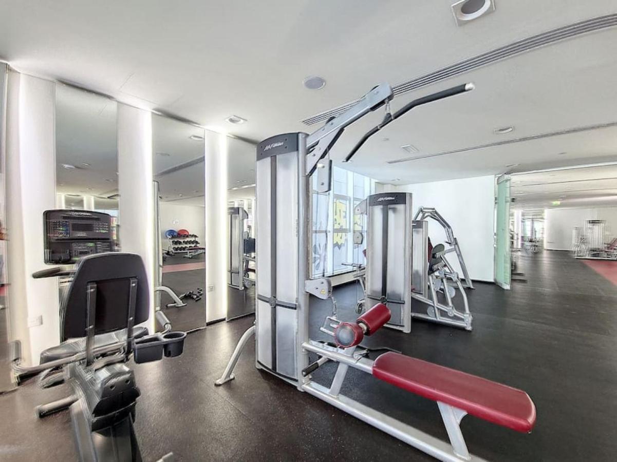 Marina Arcade - Neat Two Bedroom * Dubai
