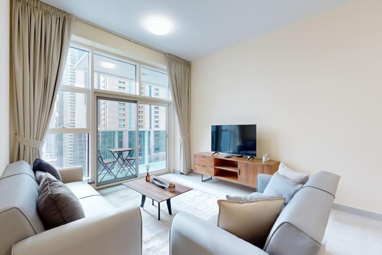 Marina Arcade - Neat Two Bedroom
